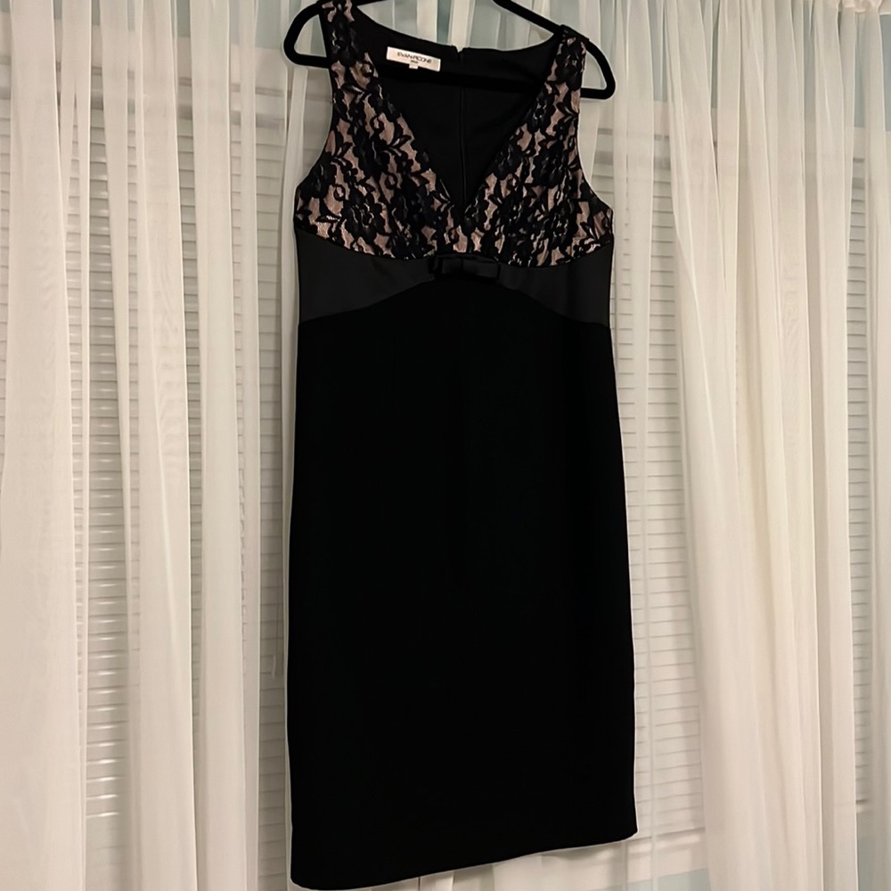 Cocktail dress with lace detail and bow - size 14
